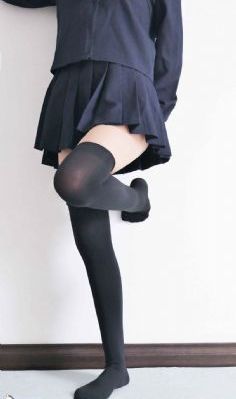 美女光不溜溜的样子无遮挡_4K电影在线看