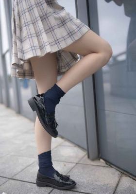 美女制服诱惑_BD韩语日韩电影在线