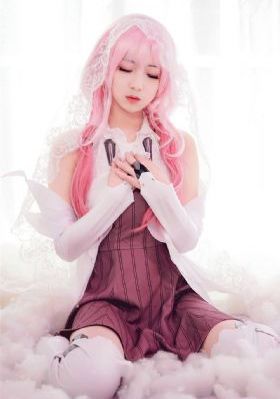 美女久久_HD免费播放