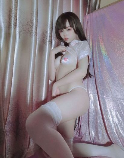 中文字幕第一页制服中字_蓝光免费在线观看